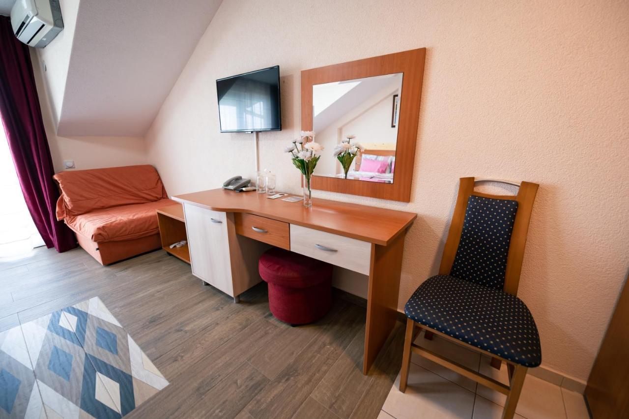 Hotel Holiday-M Ohrid Exterior foto