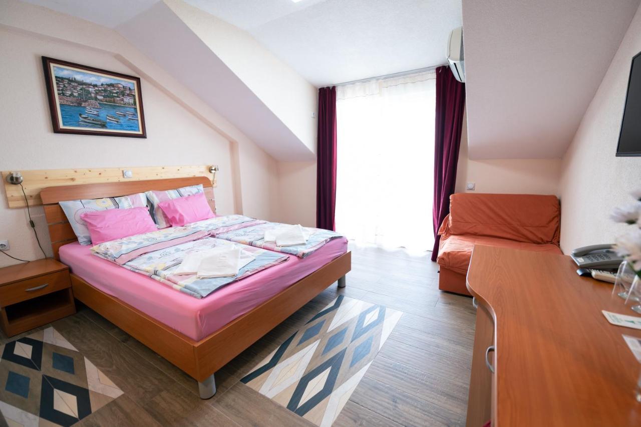 Hotel Holiday-M Ohrid Exterior foto